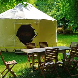  Camping Yourte - Camping Des Trois Rivieres